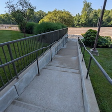 Colossal-Concrete-Restoration-with-Rust-Removal 16